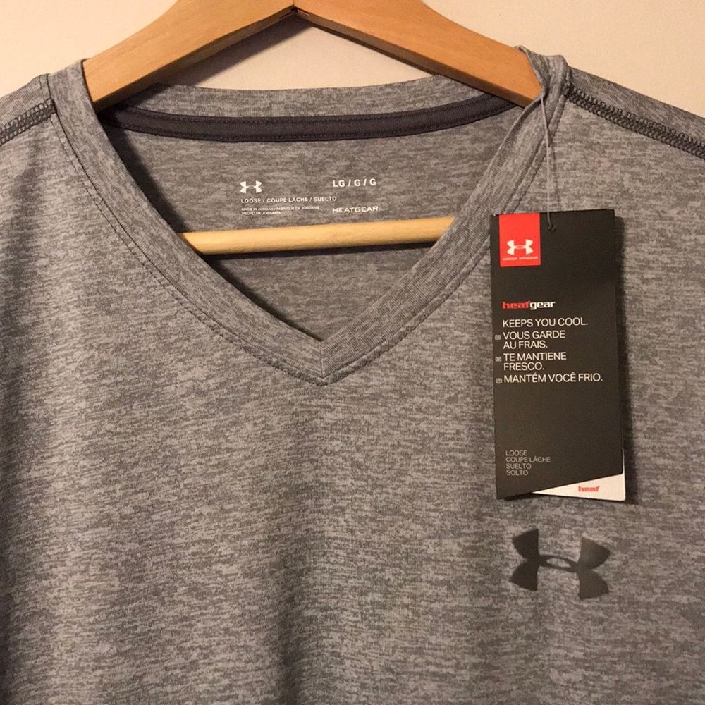 Men’s Under Armour Heatgear V-Neck T-Shirt - Picture 3 of 4